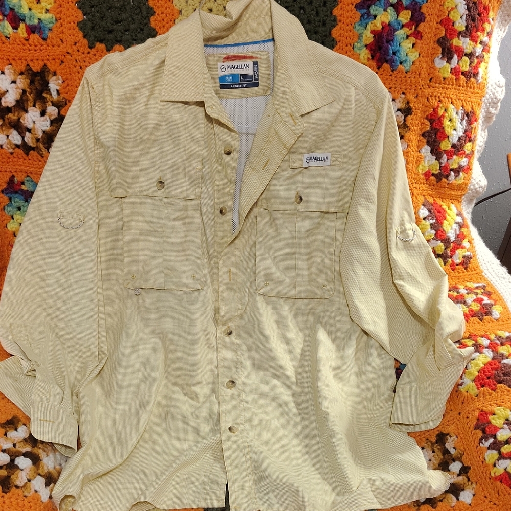 Columbia Men's Yellow Shirt